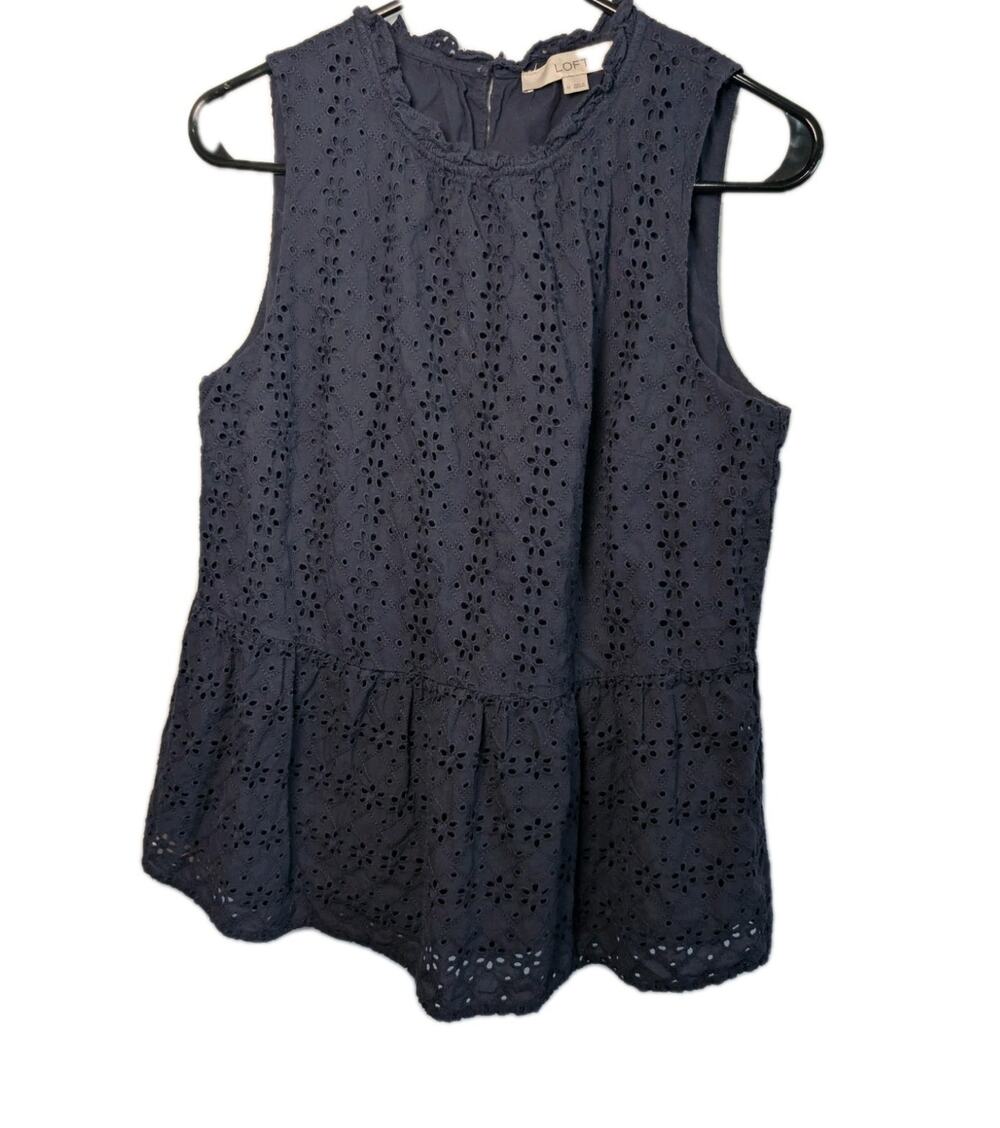 Christopher & Banks Tank Top Sleeveless Shirt Blue Eyelet Crochet Size Medium